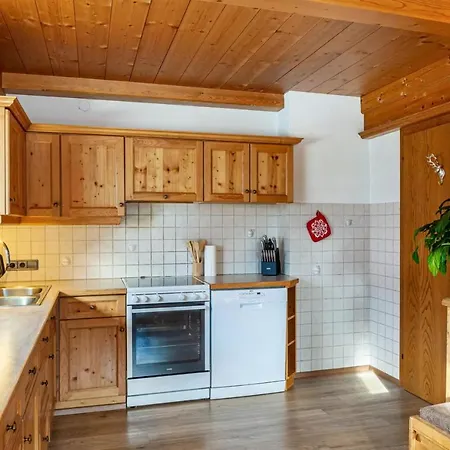 Platzhirsch Panorama View Balkon, Gartensauna, Garten, Grillplatz Apartmán