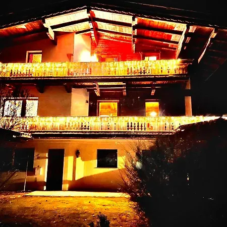 Platzhirsch Panorama View Balkon, Gartensauna, Garten, Grillplatz