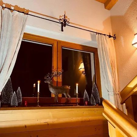 Apartmán Platzhirsch Panorama View Balkon, Gartensauna, Garten, Grillplatz Stumm