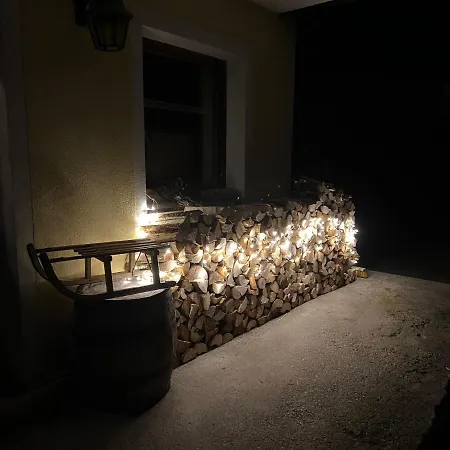 Apartmán Platzhirsch Panorama View Balkon, Gartensauna, Garten, Grillplatz Stumm