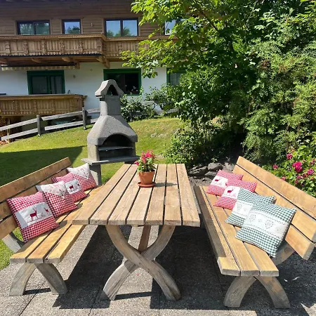 Platzhirsch Panorama View Balkon, Gartensauna, Garten, Grillplatz Lägenhet Stumm