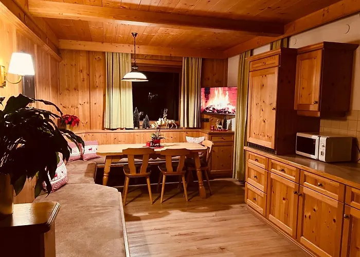 Apartamento Platzhirsch Panorama View Balkon, Gartensauna, Garten, Grillplatz Stumm