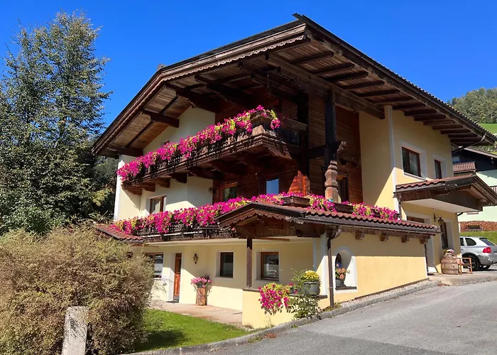 Platzhirsch Panorama View Balkon, Gartensauna, Garten, Grillplatz Apartamento *