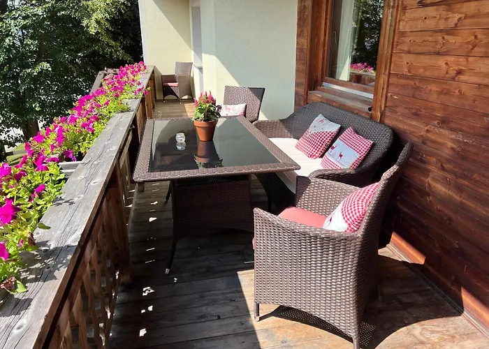 Apartamento Platzhirsch Panorama View Balkon, Gartensauna, Garten, Grillplatz