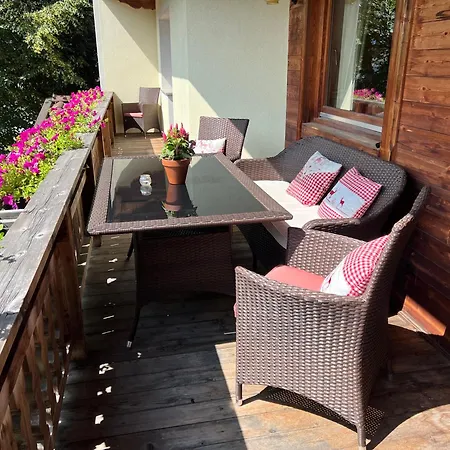 Apartamento Platzhirsch Panorama View Balkon, Gartensauna, Garten, Grillplatz