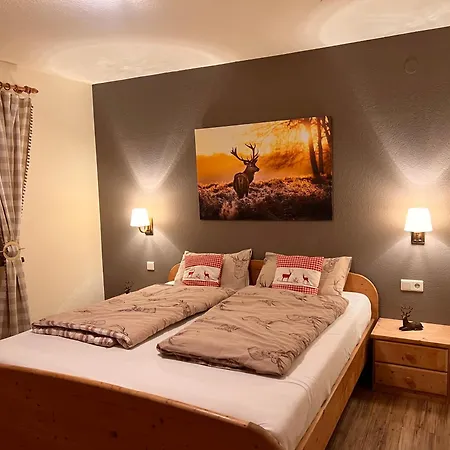 Apartamento Platzhirsch Panorama View Balkon, Gartensauna, Garten, Grillplatz *