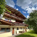 Platzhirsch Panorama View Balkon, Gartensauna, Garten, Grillplatz דירה *