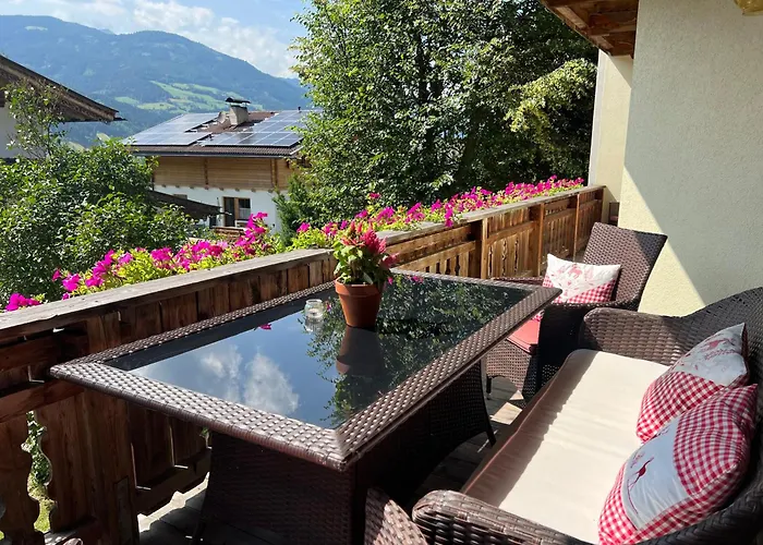 Platzhirsch Panorama View Balkon, Gartensauna, Garten, Grillplatz *